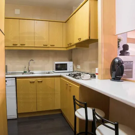Alva Park Holidays Apartment *