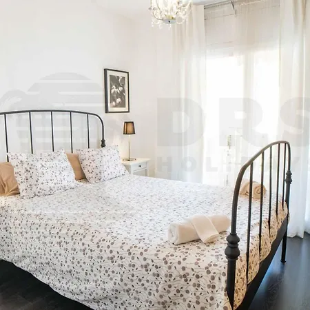 Alva Park Holidays Apartment *